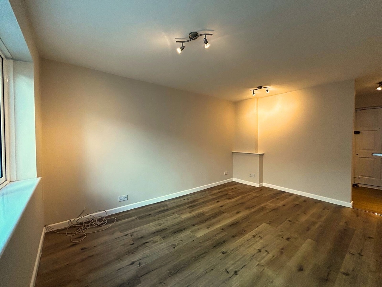 2 Bed Terraced House, Gloucester St, BS8 photo 2