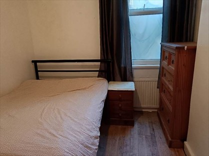 Room in a Shared Flat, Green St, E13