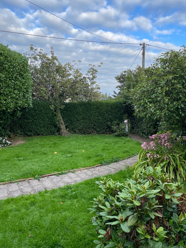 1 Bed Maisonette, Rumney, CF3 photo 3