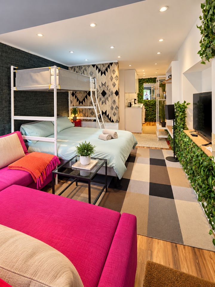 Studio Flat, Summerfield Drive, M25