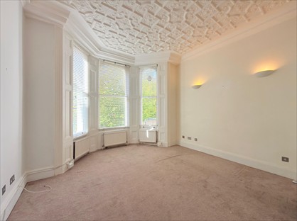 1 Bed Flat, Campden Hill Gardens, W8