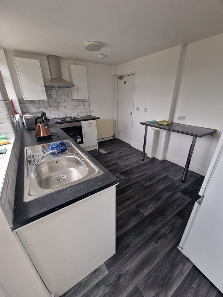 Room in a Shared House, Lee Hill Road, B20