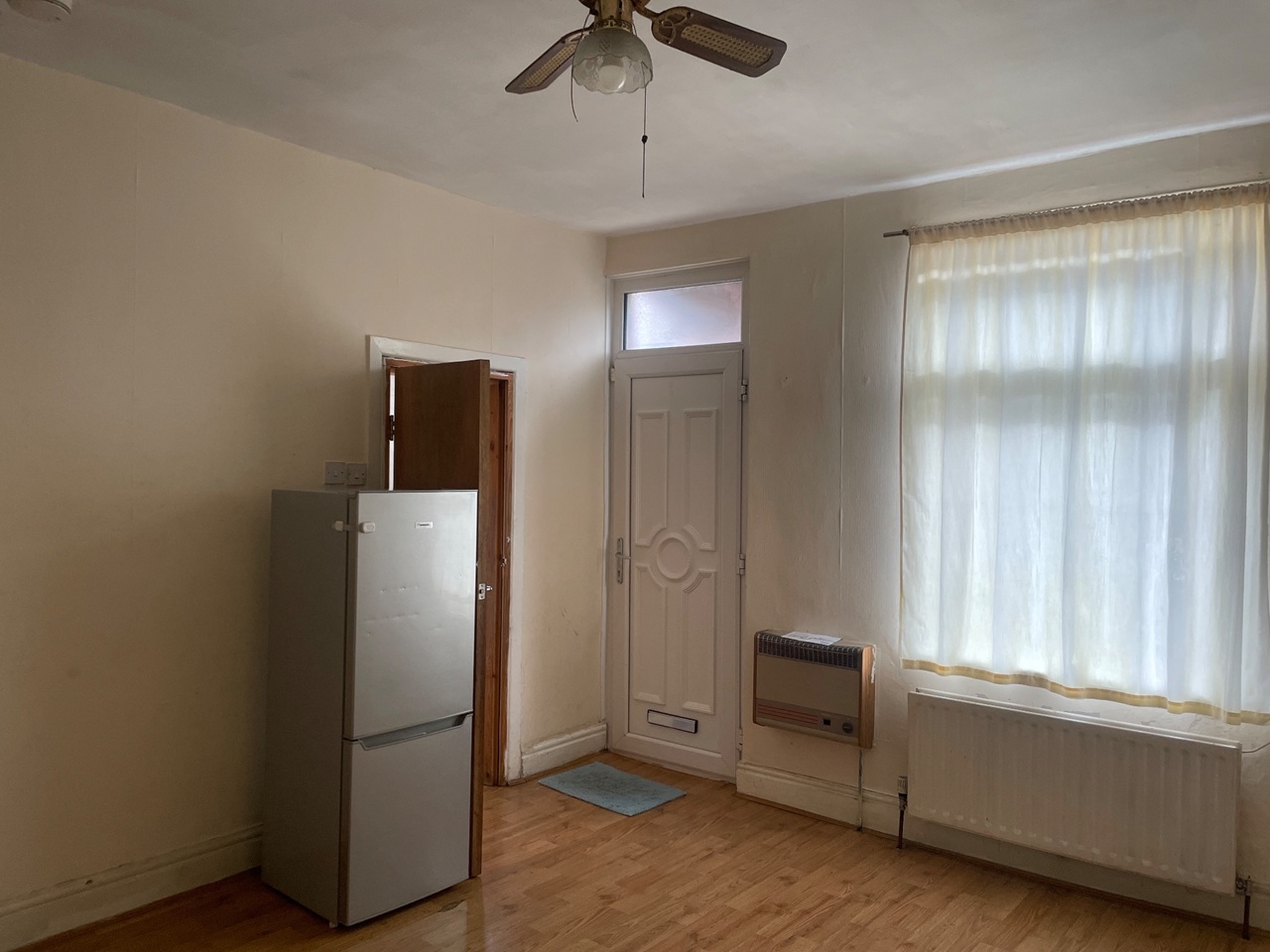 2 Bed Terraced House, Ashton Terrace, LS8