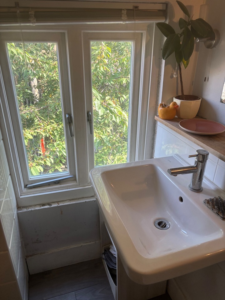 2 Bed Flat, Clapham Old Town, SW4 photo 3