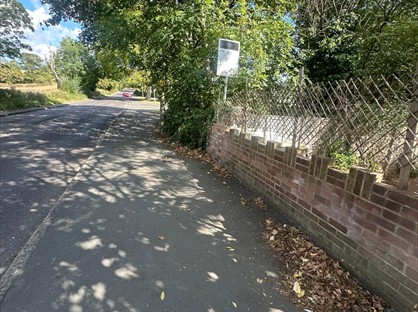 2 Bed Semi-Detached House, Manor Road, IG7