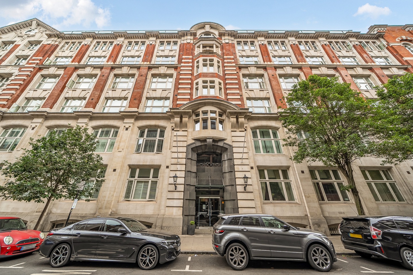 2 Bed Flat, Leman Street, E1