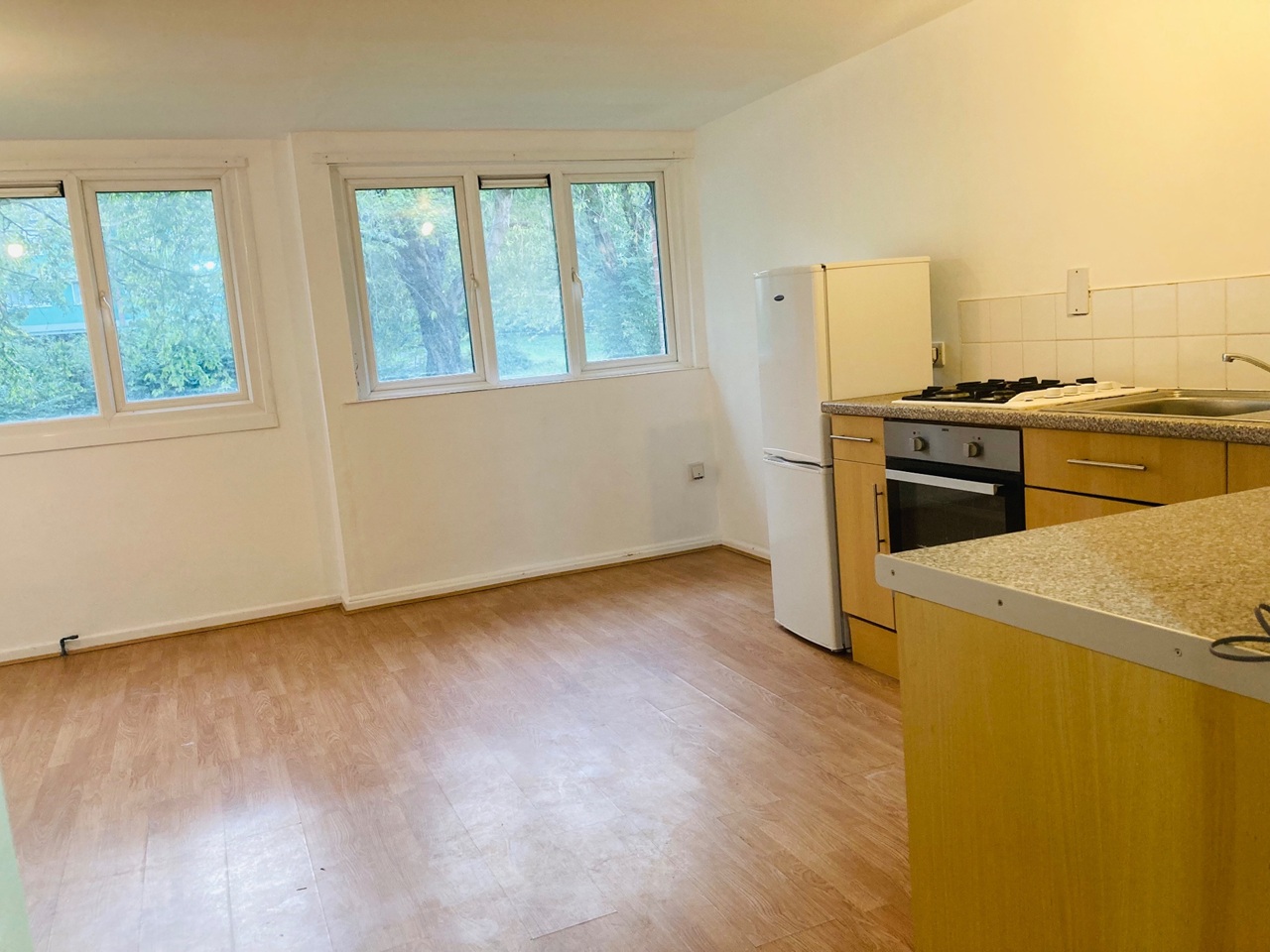 1 Bed Flat, Club Garden Road, S11