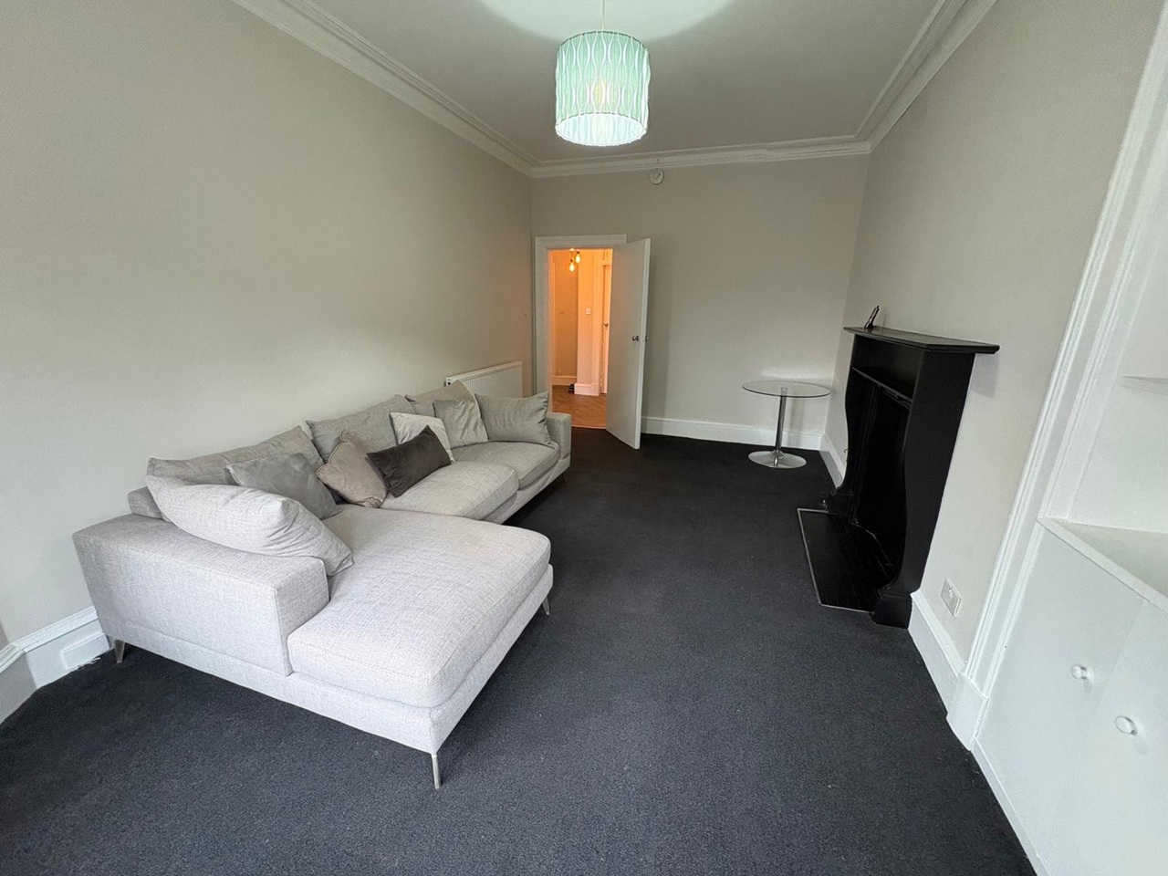 2 Bed Flat, Newlands Road, G44 photo 2