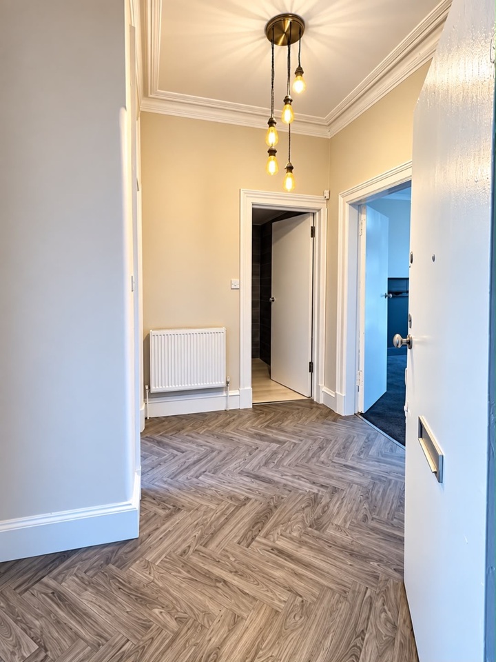 2 Bed Flat, Newlands Road, G44 photo 5