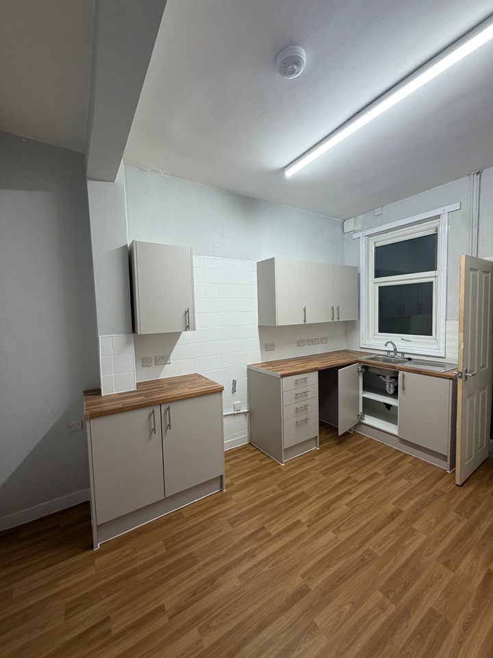 2 Bed Detached House, Cross Road, CV6