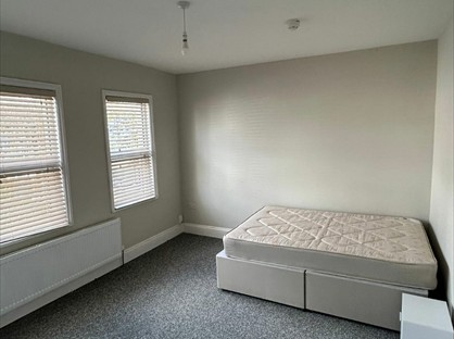 Room in a Shared House, Quadrant Road, CR7