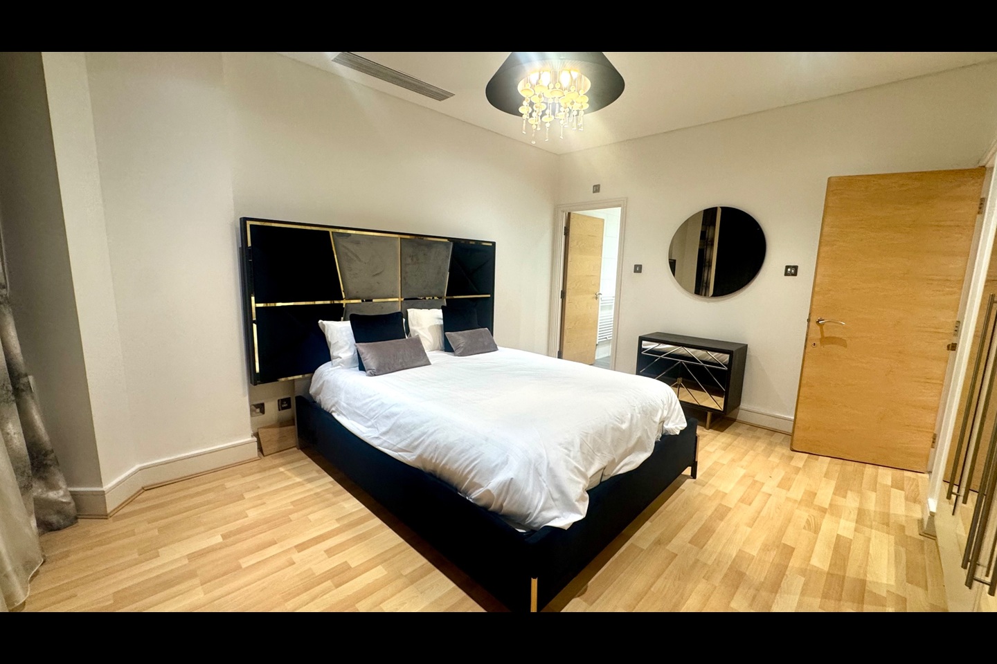 3 Bed Flat, Maida Vale, W9 photo 4
