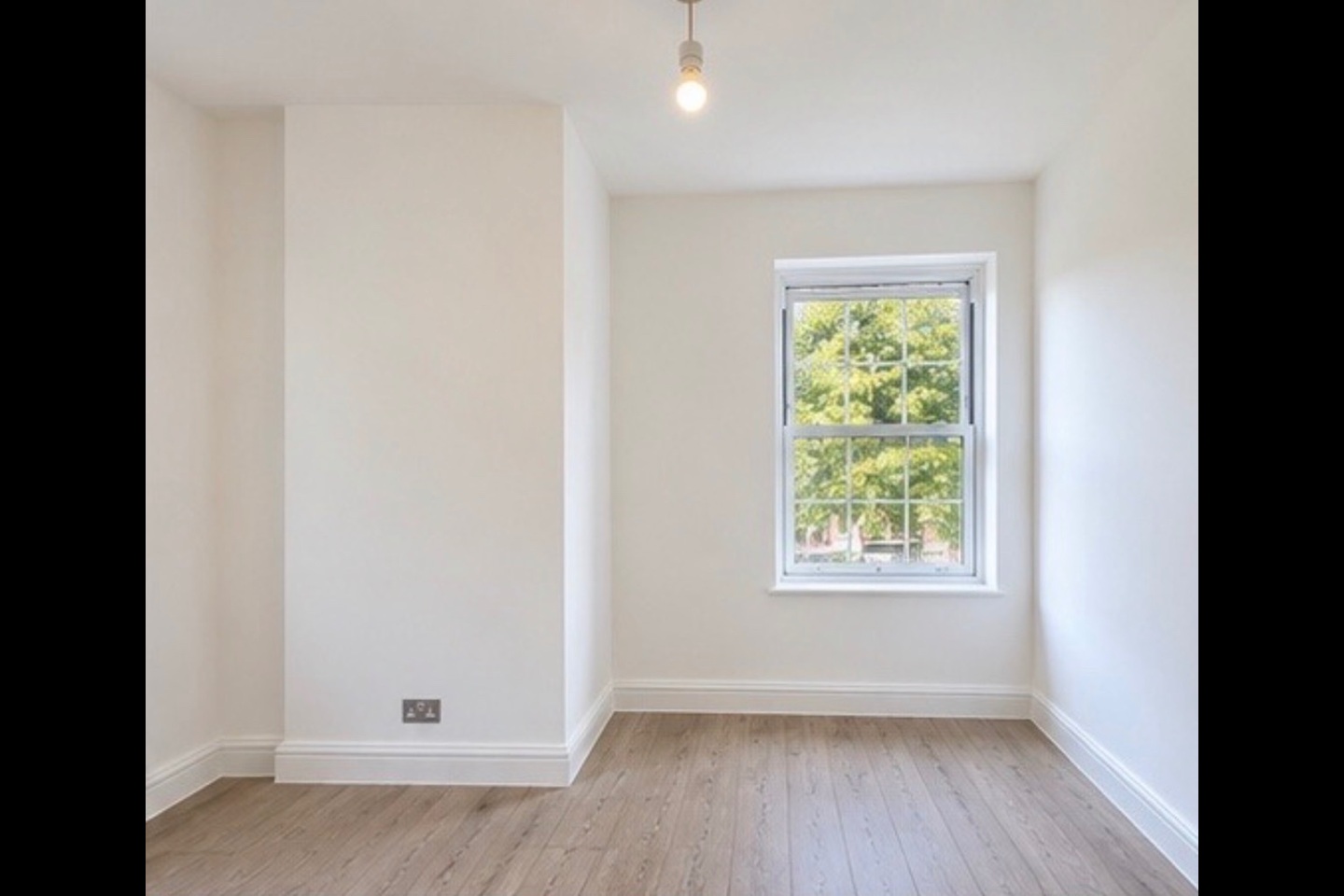 3 Bed Flat, Kingsland Road, E8