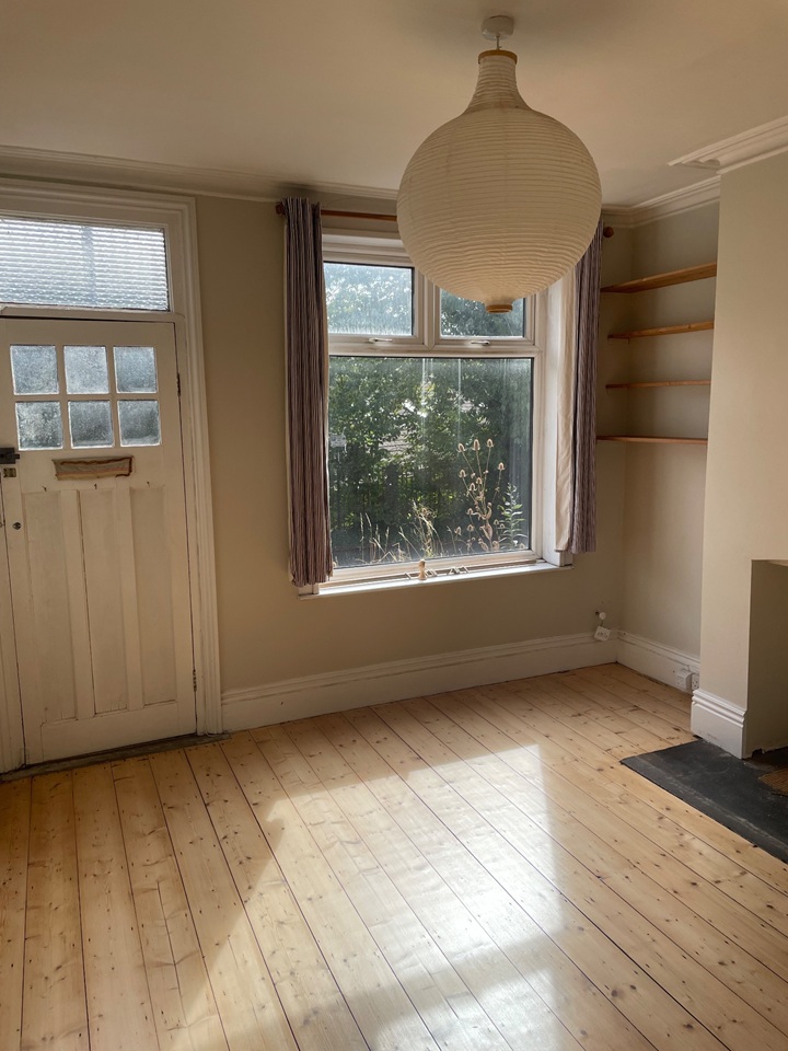 3 Bed Terraced House, Belgrave Square, S2