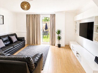 4 Bed Terraced House, Turnpike Close, SE8