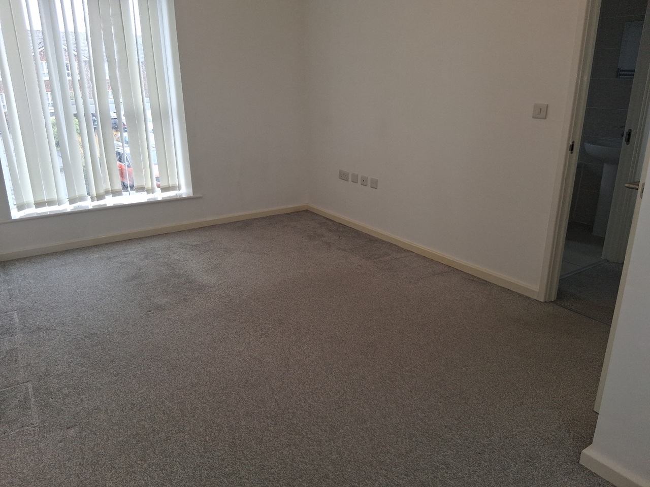 2 Bed Flat, St Cyprian Place, L7 photo 2