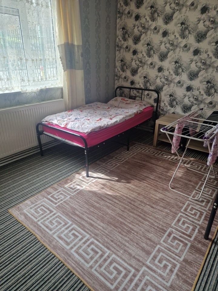 Room in a Shared House, Grangefield, NW1