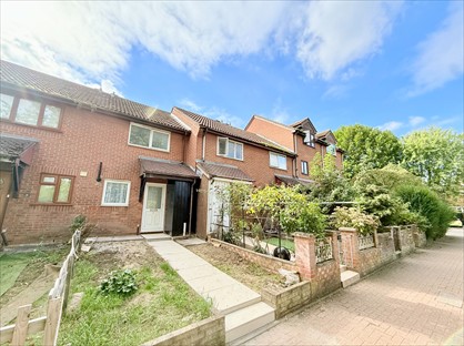 2 Bed Terraced House, Gadwall Way, SE28