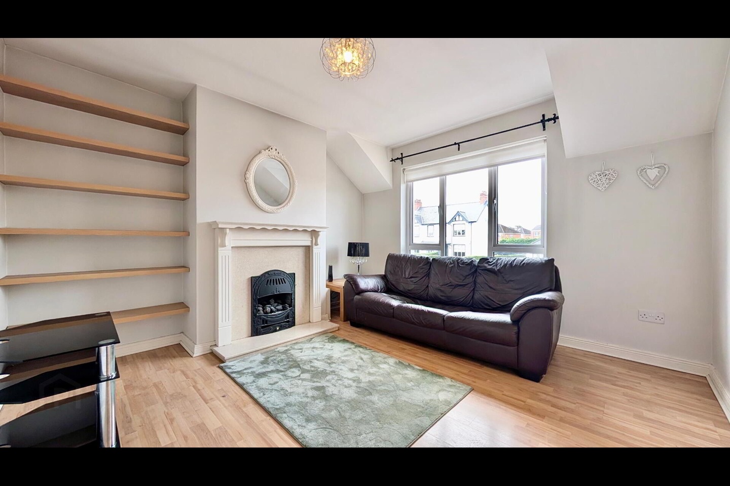 2 Bed Flat, Finaghy Road South, BT10 photo 4