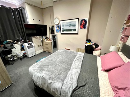 Room in a Shared House, Hough Lane, LS13