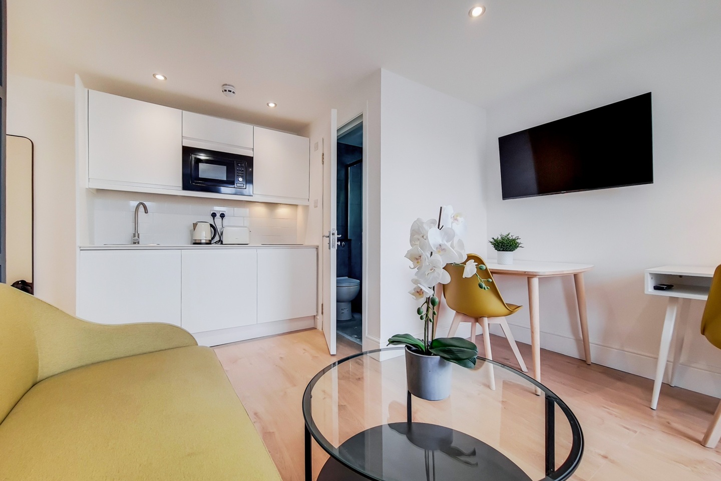 Studio Flat, Gloucester Place, NW1