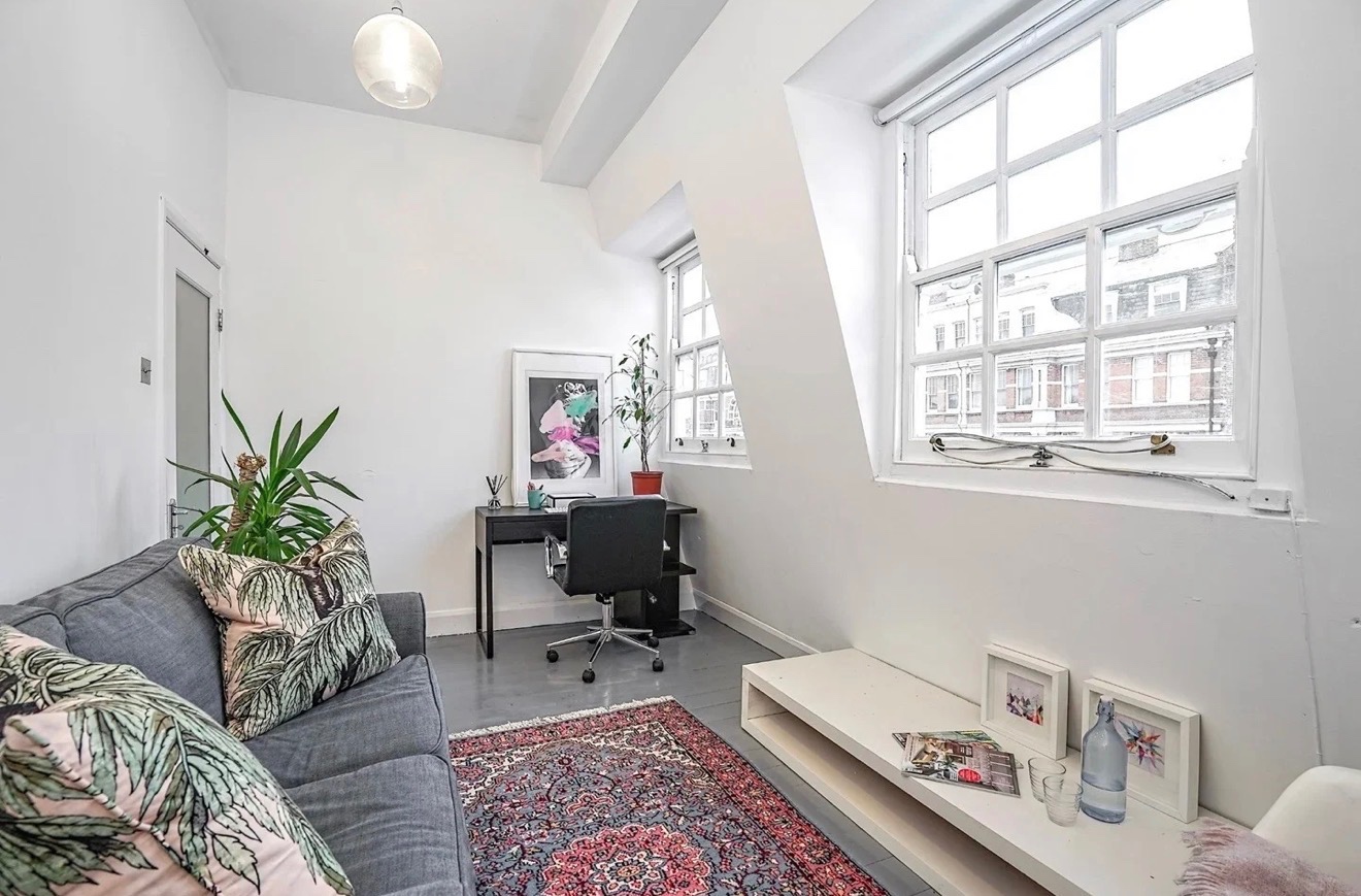 2 Bed Flat, Holloway Road, N7 photo 2