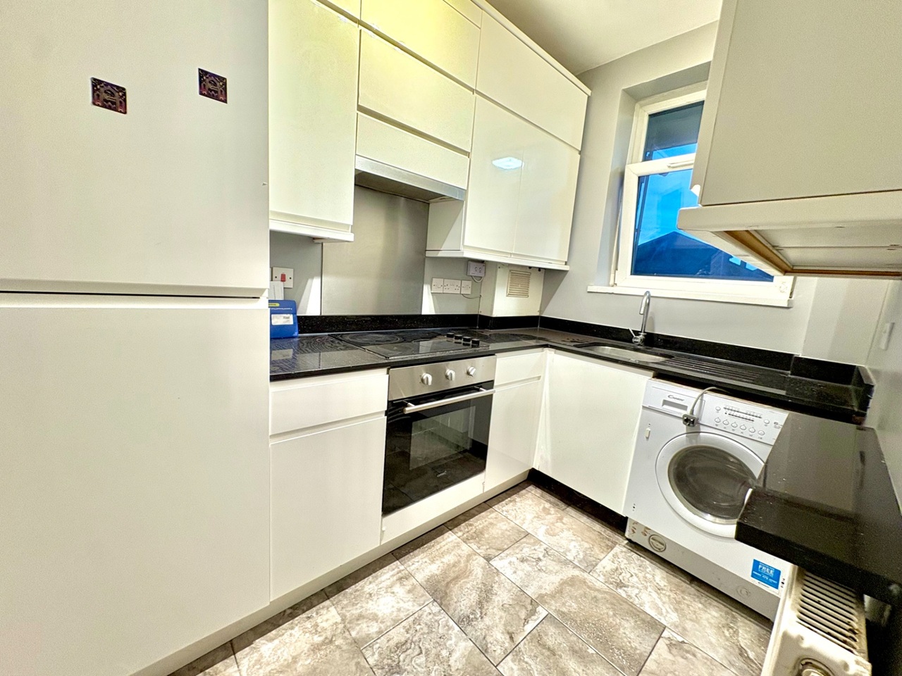 4 Bed Flat, Mary Macarthur House, W6 photo 5
