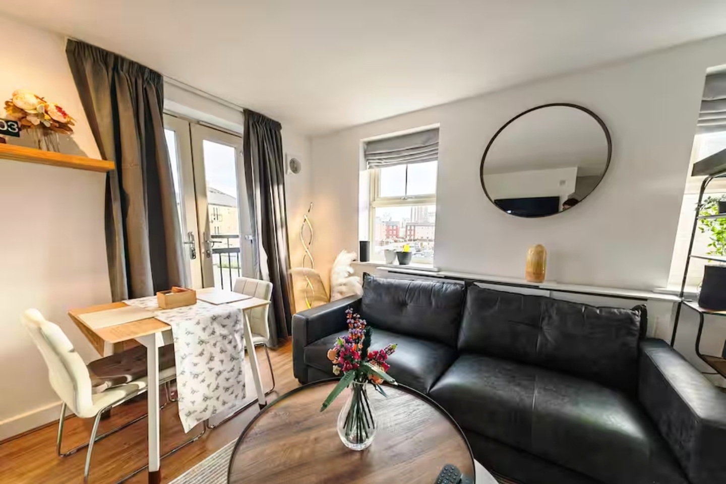 2 Bed End Terrace, Holts Crest Way, LS12