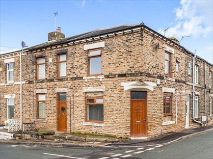 2 Bed Terraced House, Kirkgate, WF17