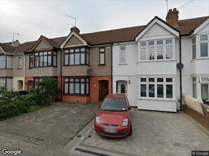 Room in a Shared House, Pettley Gardens, RM7