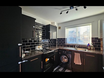 2 Bed Terraced House, Lopham St, S3