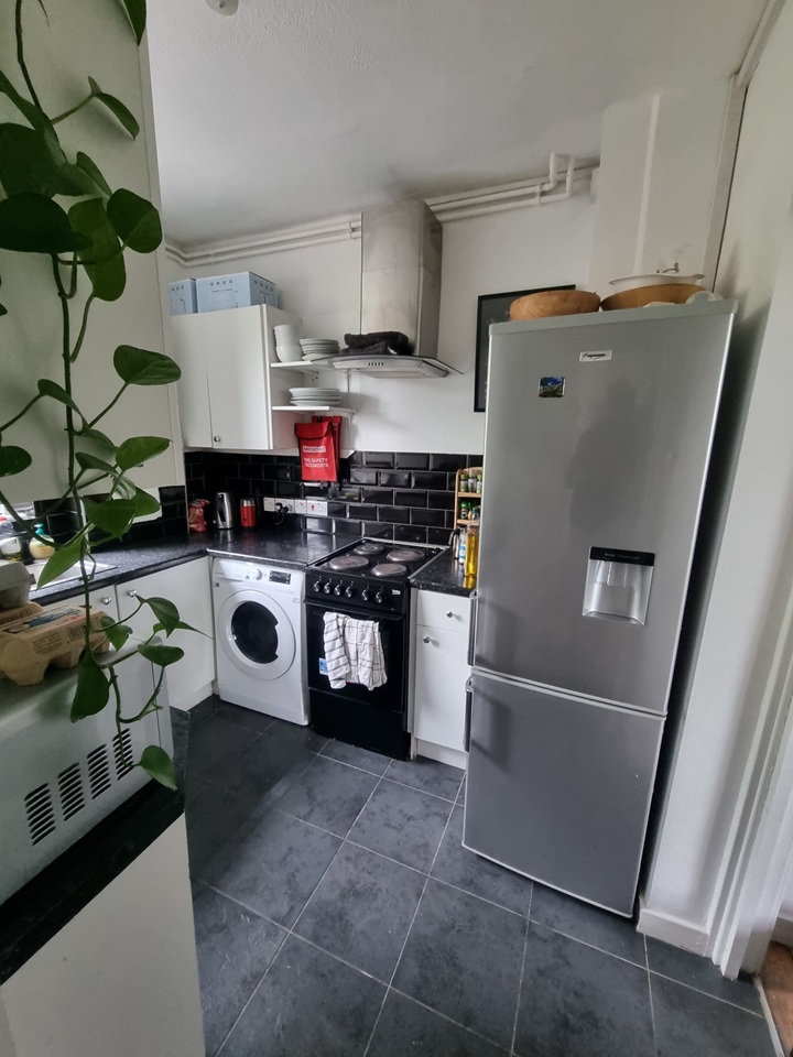 4 Bed Flat, Harmood House, NW1 photo 2