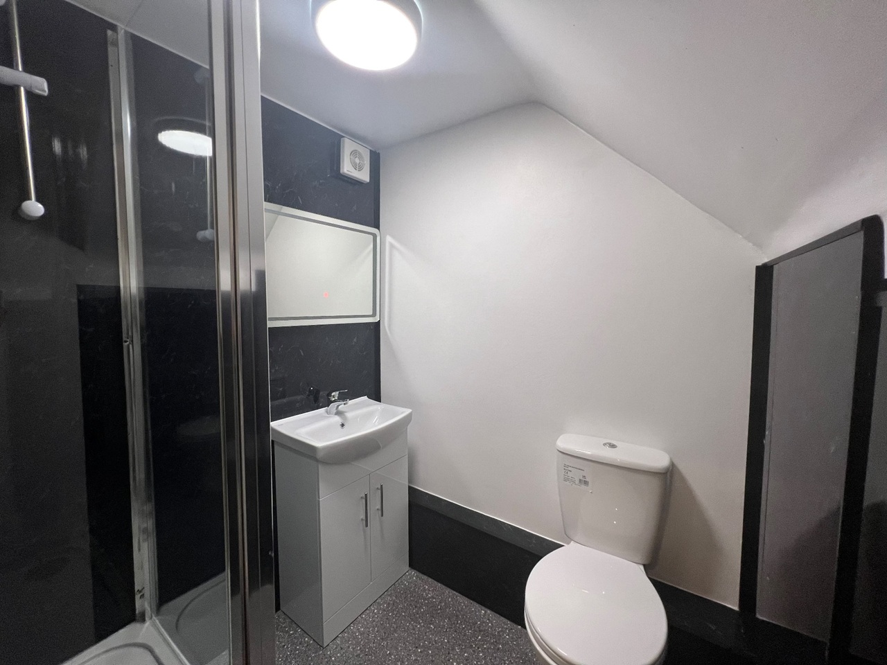 Studio Flat, London, NW3 photo 5