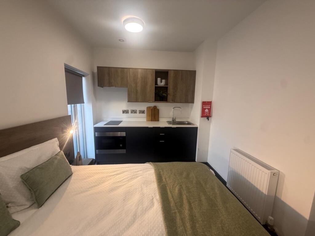 Studio Flat, Uttoxeter Old Road, DE1 photo 5