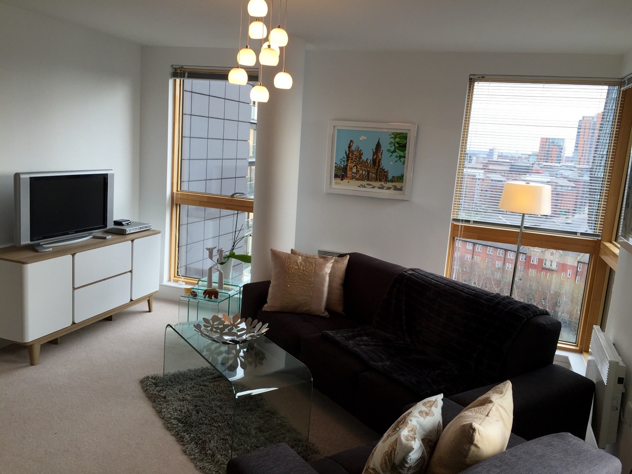 2 Bed Flat, Cypress Place, M4 photo 3