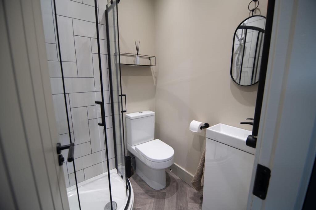Studio Flat, Friar Gate, DE1 photo 3