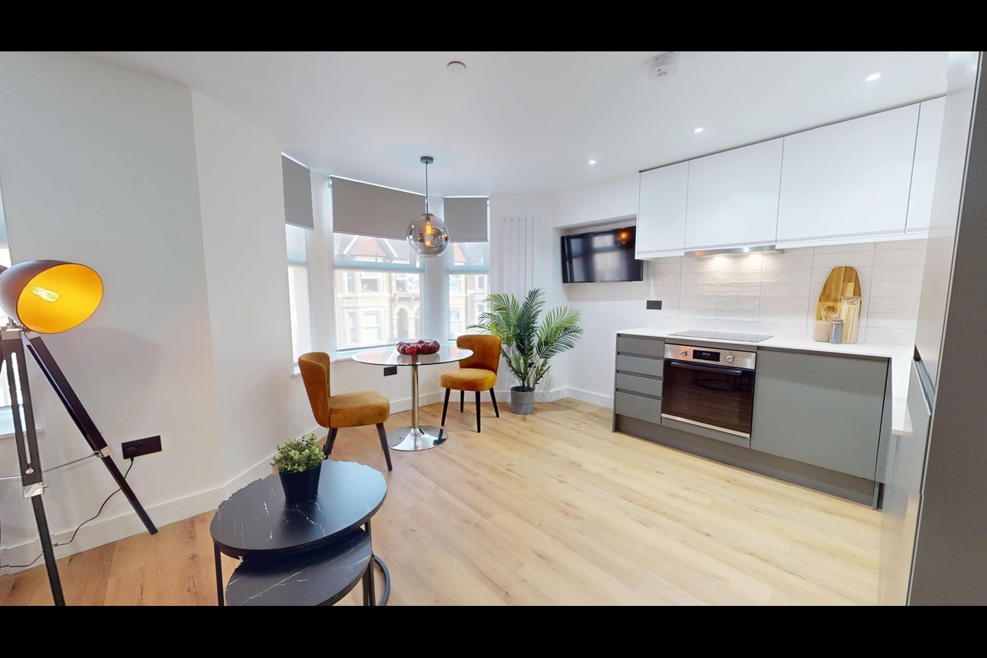 2 Bed Flat, Monthermer Road, CF24