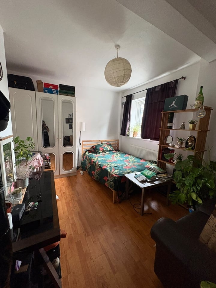 Room in a Shared Flat, Vinson House, N1