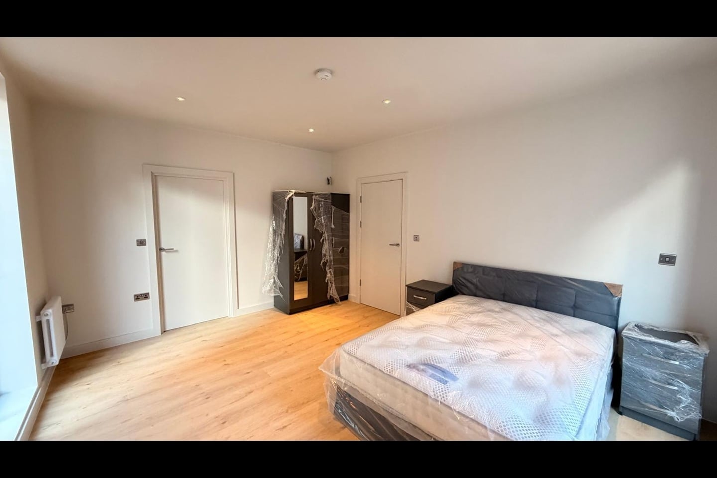 1 Bed Flat, Wilks Place, N1 photo 5
