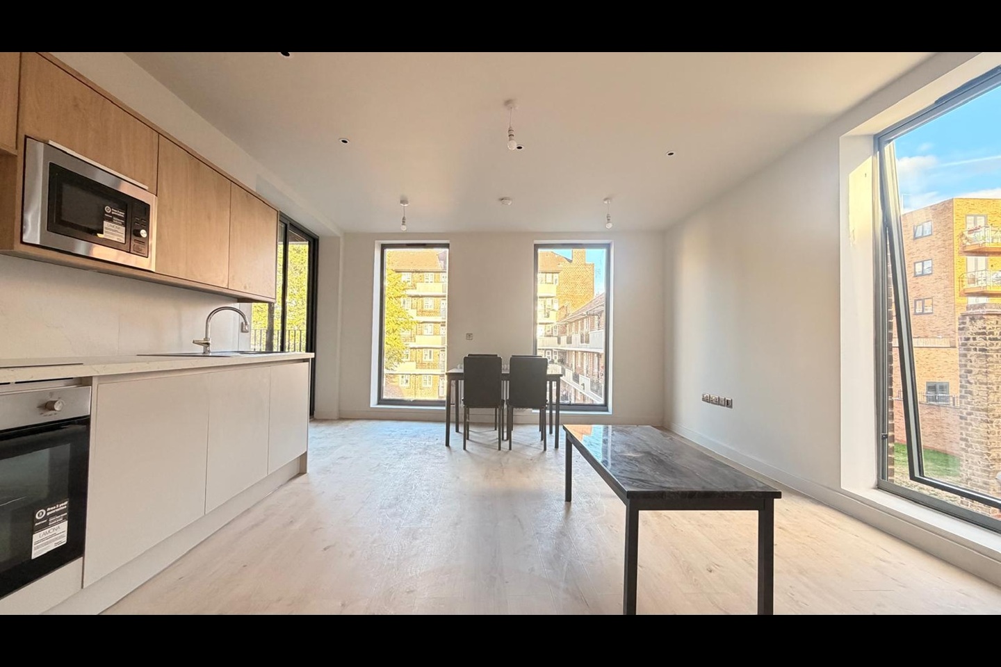 1 Bed Flat, Wilks Place, N1 photo 3