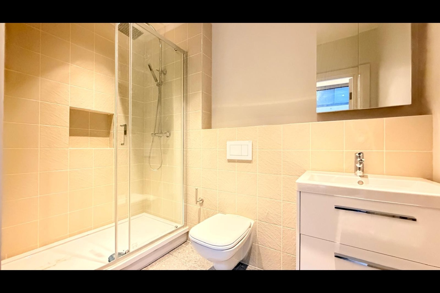 2 Bed Flat, Wilks Place, N1 photo 5