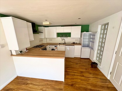 2 Bed Flat, Suffolk House, BH2