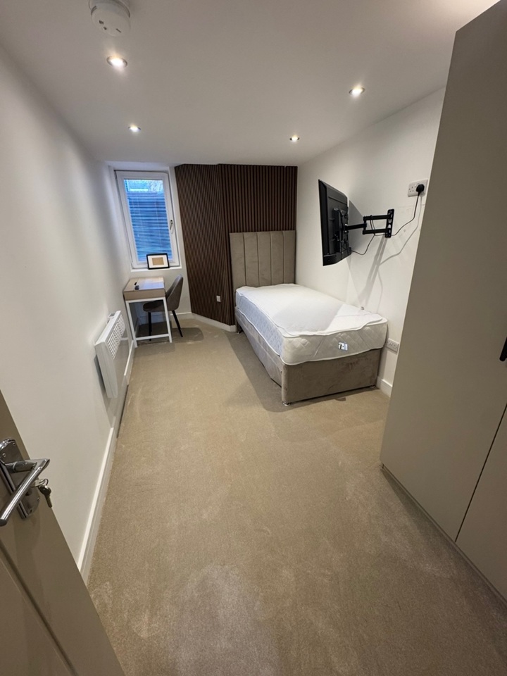 Room in a Shared Flat, Spencer Place, LS7 photo 3