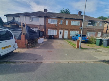 3 Bed Terraced House, Templars Way, BD8