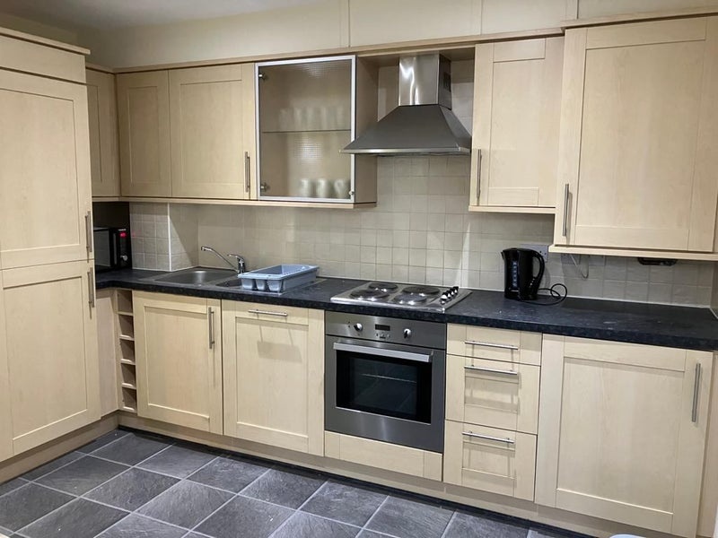 2 Bed Flat, Copper Place, M14 photo 4
