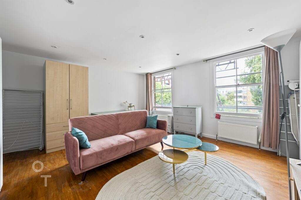 2 Bed Flat, St. Pancras Way, NW1 photo 2