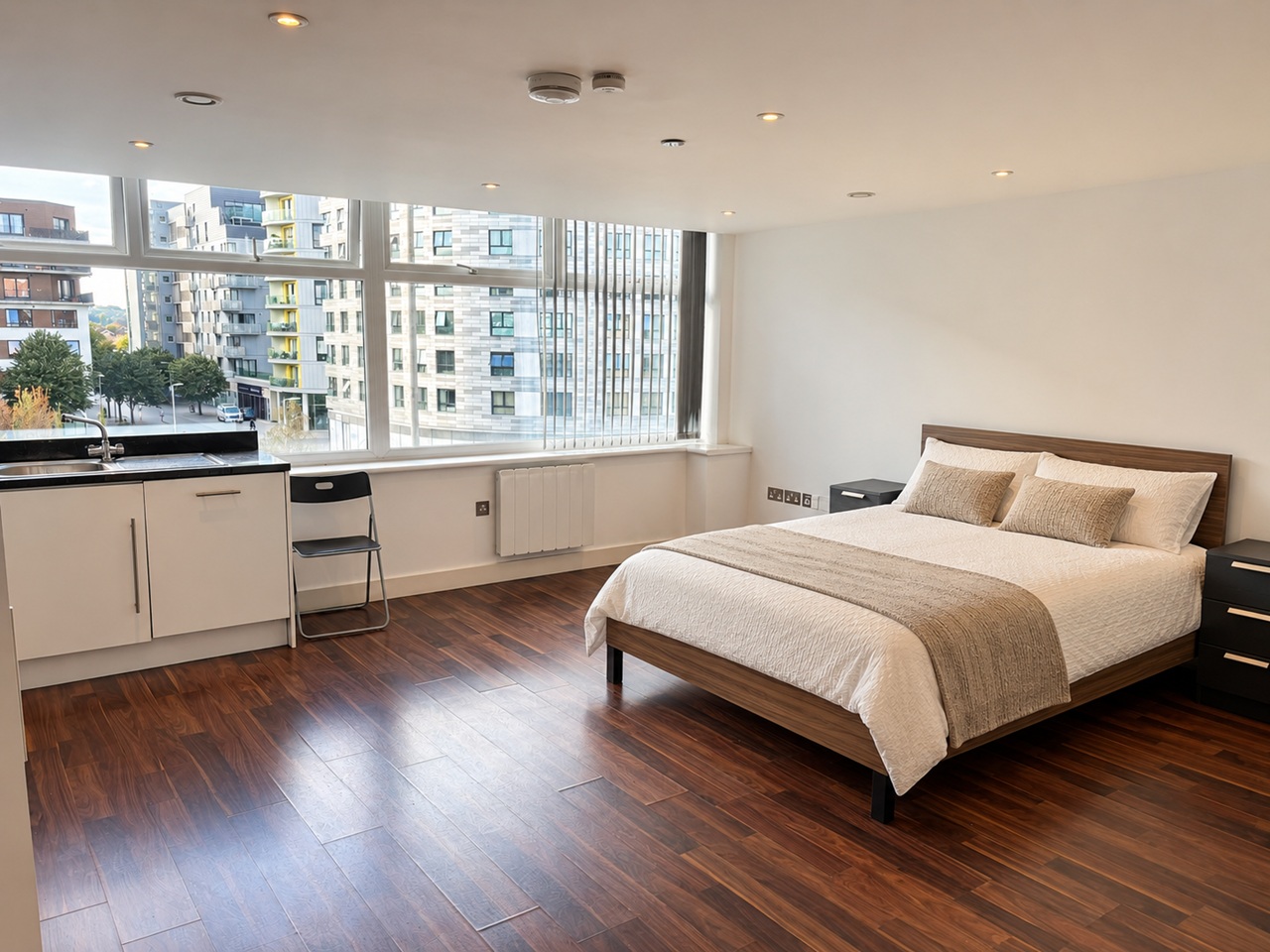 Studio Flat, Zenith House, RG1
