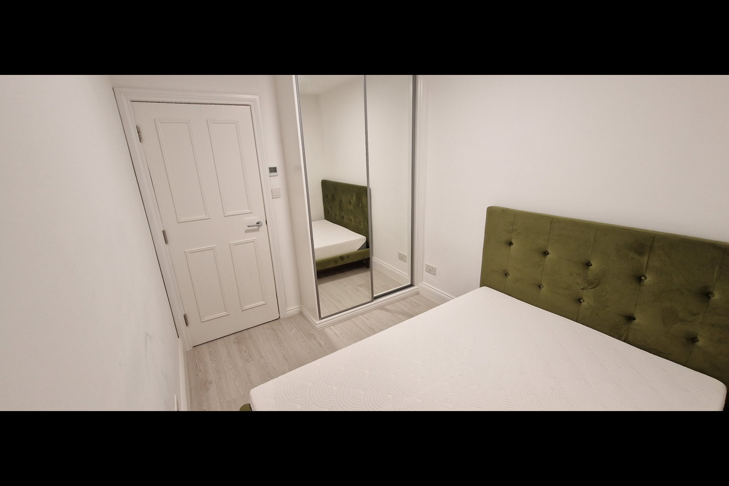1 Bed Flat, Carlton Crescent, SO15 photo 2