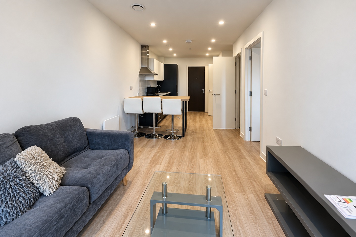 1 Bed Flat, Laurence Place, M3 photo 3