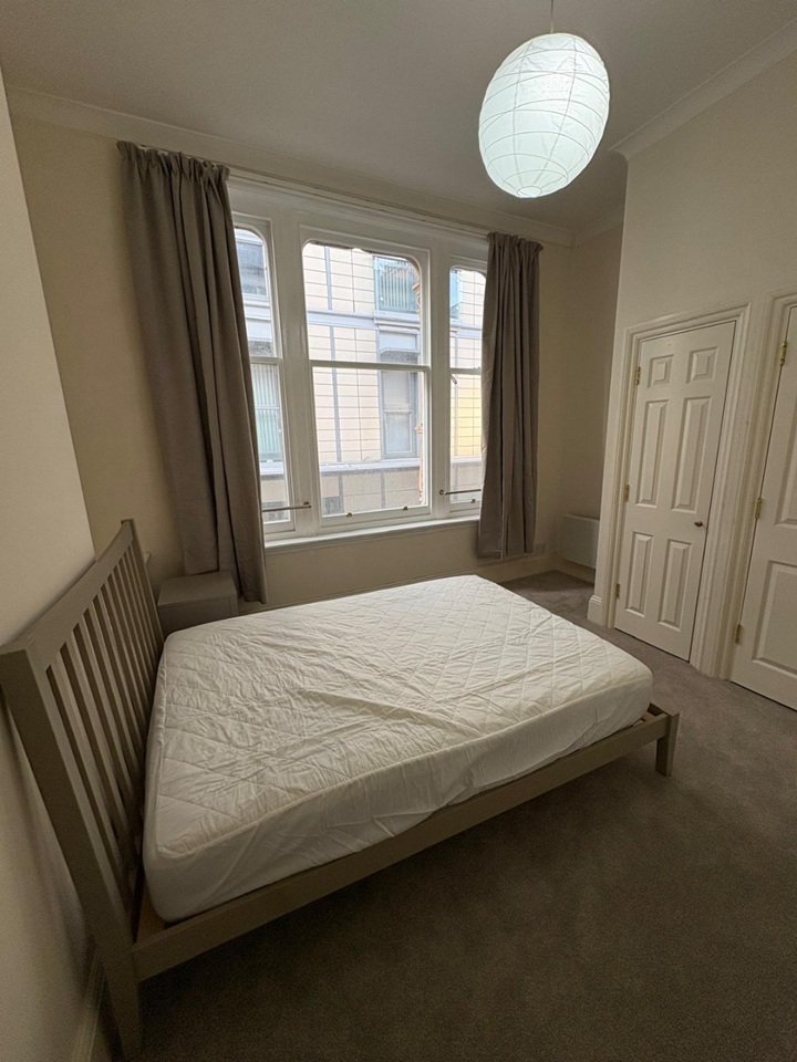 1 Bed Flat, Newton Chambers, B2 photo 5